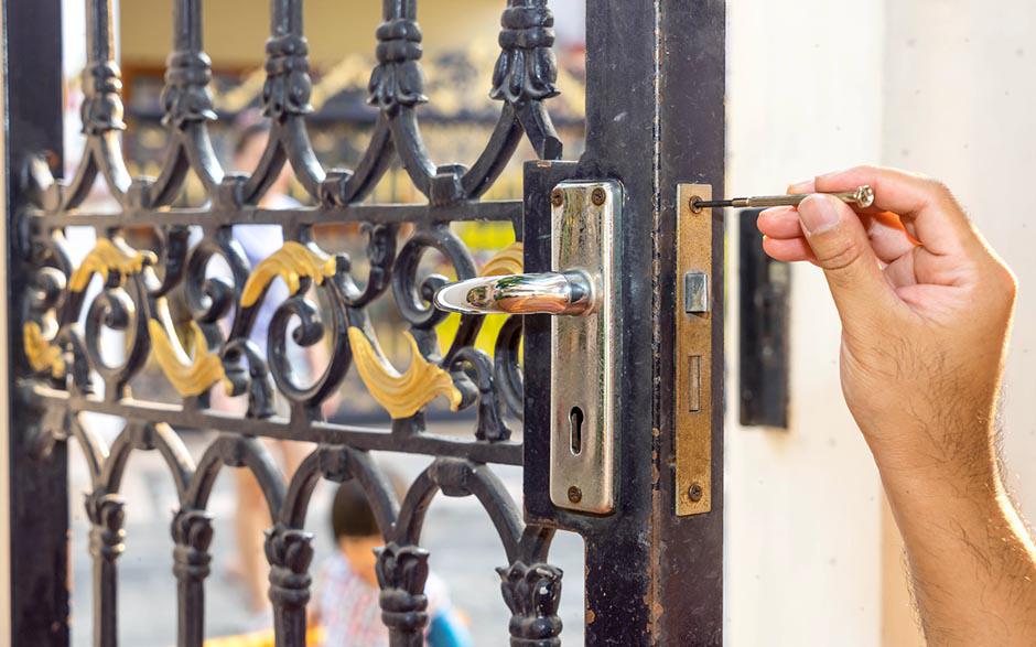 ouvrir une porte bloquée Draveil